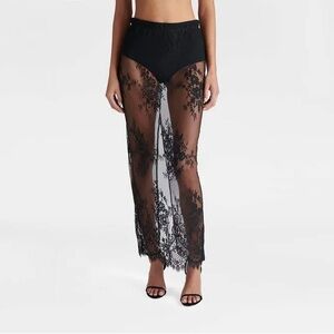 KBB by KAHLANA ‘The illusion Lace Midinskirt’ medium